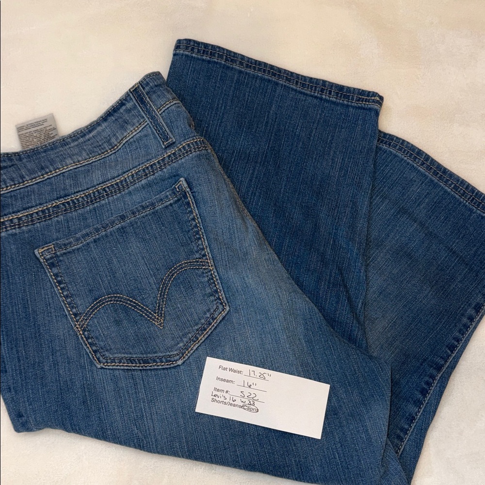 Levi's Vintage Women's Blue Denim Capris